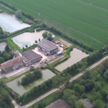Agriturismo Lucchetta Reggiolo Exterior photo
